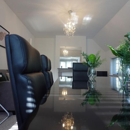 Apartment In Canford Cliffs Close To Sandbanks Beach Poole Extérieur photo