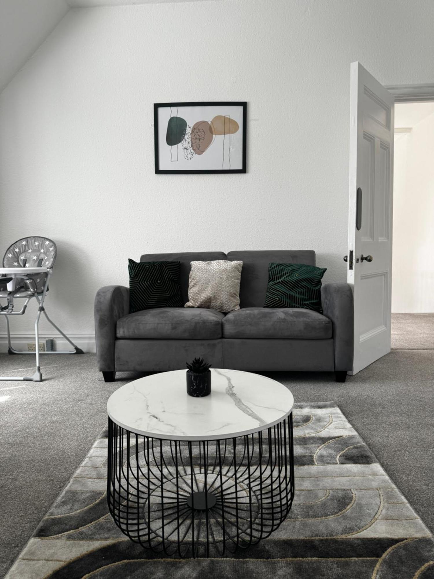 Apartment In Canford Cliffs Close To Sandbanks Beach Poole Extérieur photo