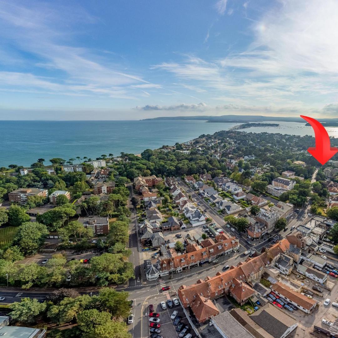 Apartment In Canford Cliffs Close To Sandbanks Beach Poole Extérieur photo