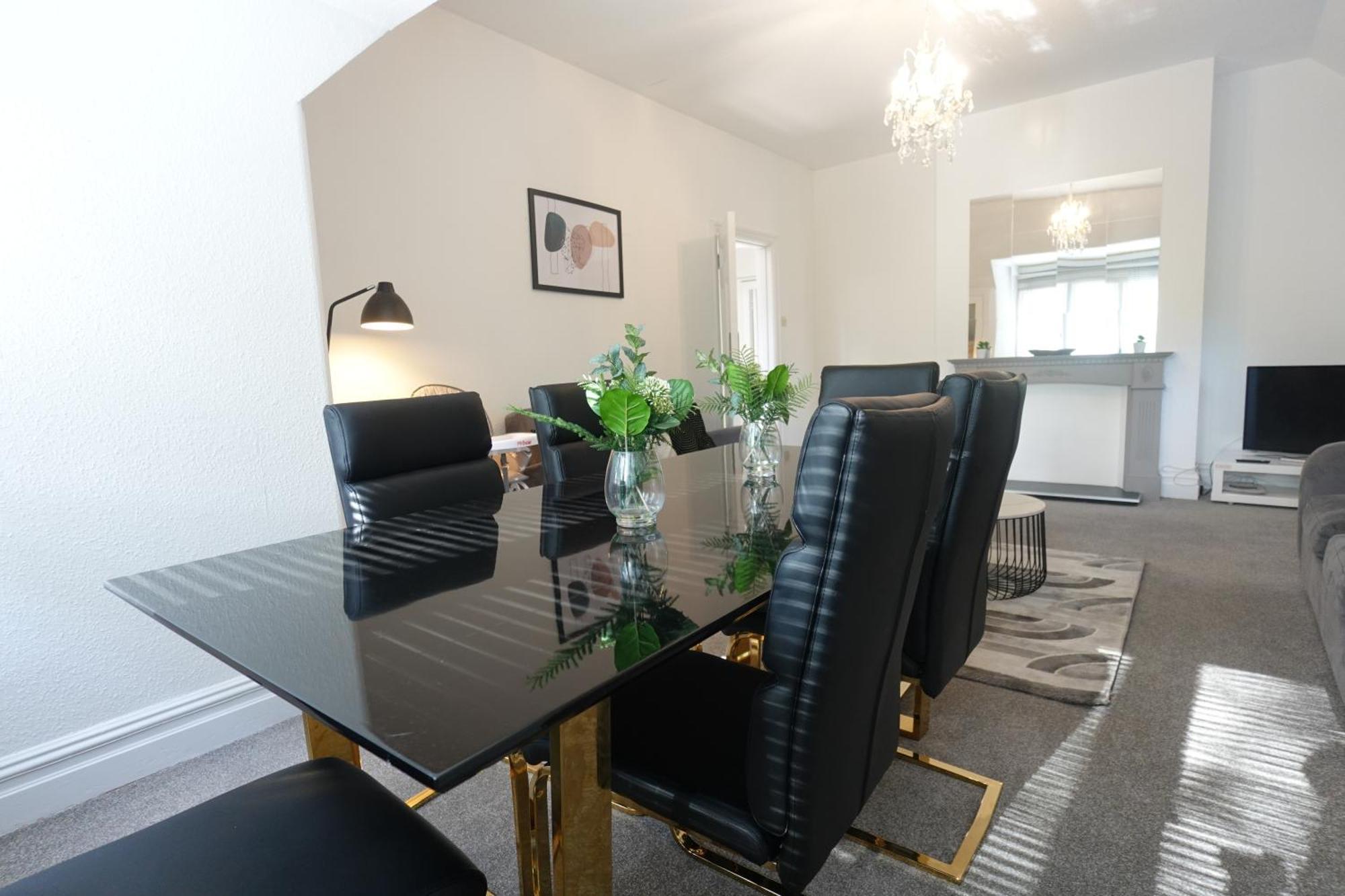 Apartment In Canford Cliffs Close To Sandbanks Beach Poole Extérieur photo